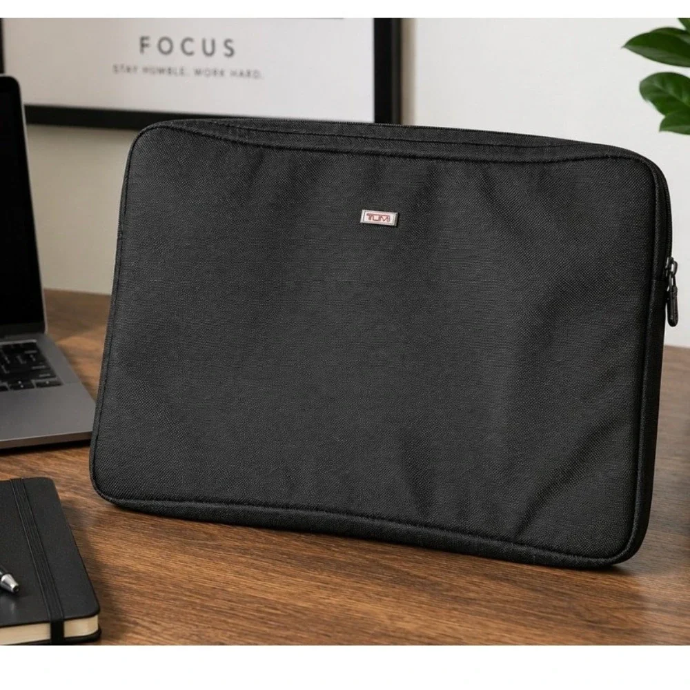Tumi Laptop Sleeve Unisex Black Ballistic Nylon Padded Quilted 14 inch Case